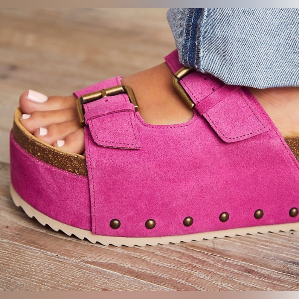 Free People Fuchsia 💕 Rule Breaker Platform Open toe Sandal.